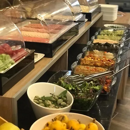 Ber Mai Inci 호텔 *